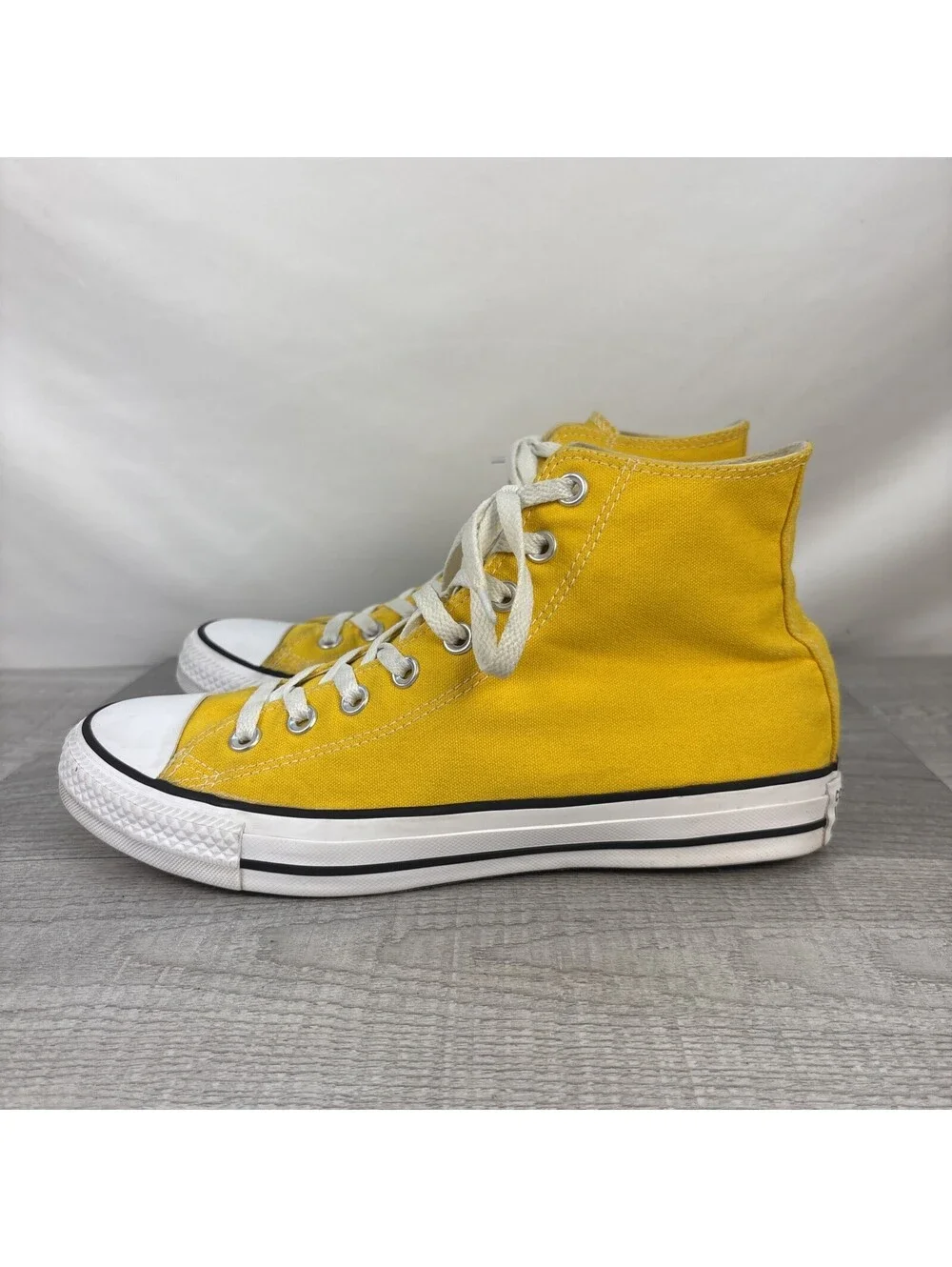 Converse Chuck Taylor Yellow High Tops M8 W10